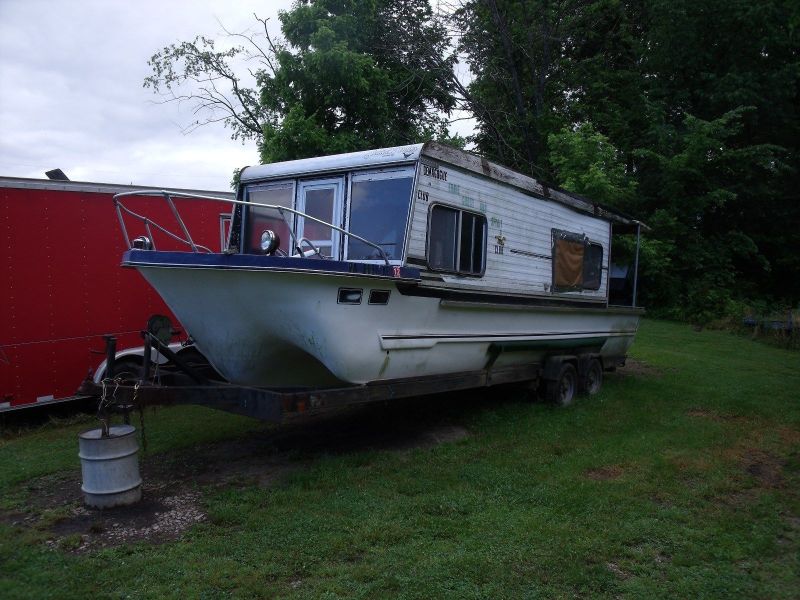 Yukon Delta Houseboat