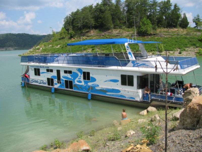 Horizon Houseboat