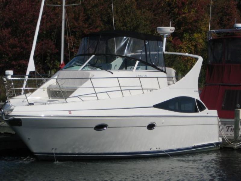 Mariner 36 Flybridge Cruiser