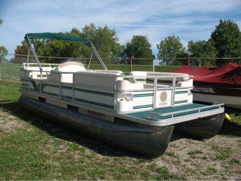 Used Pontoon Boats for Sale Under $5000 - Buyer's Guide