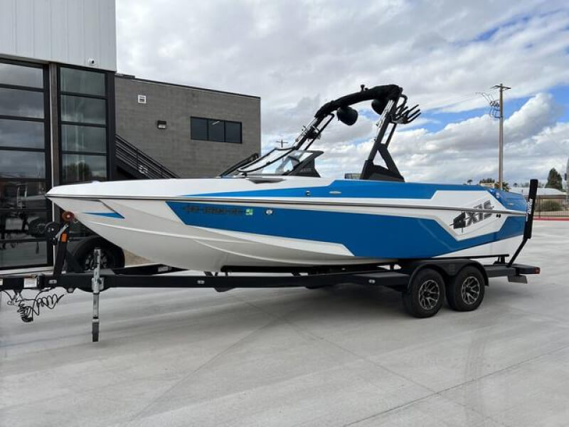 Wakeboard Boats for Sale