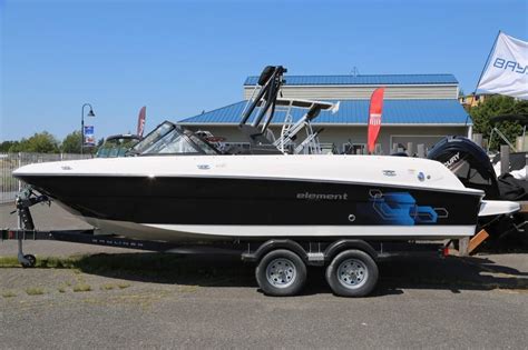 Bayliner Element E21