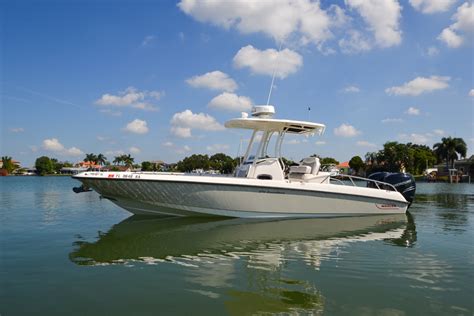 Boston Whaler 270 Dauntless