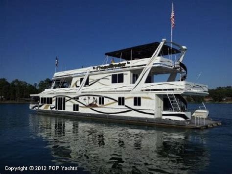 Fantasy Yachts Houseboat