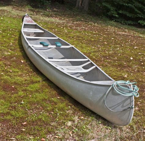 Grumman 17' Aluminum Canoe