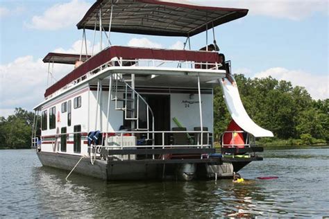 Ocean Explorer Houseboat