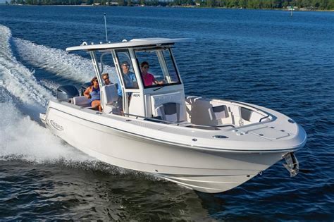 Robalo R272