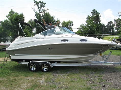 Sea Ray 240 Sundancer