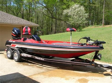 Skeeter ZX225