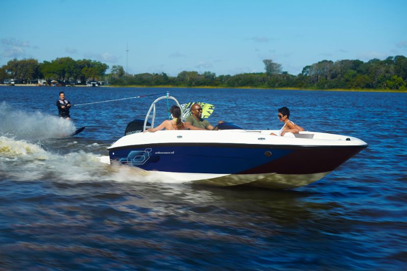 Bayliner Capri 185